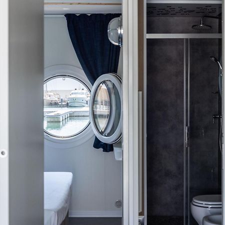 Marina Del Gargano Houseboat Otel Manfredonia Dış mekan fotoğraf