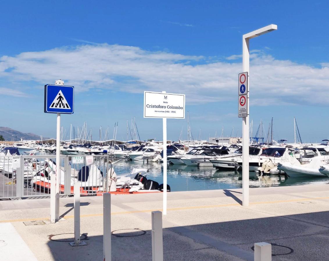 Marina Del Gargano Houseboat Otel Manfredonia Dış mekan fotoğraf
