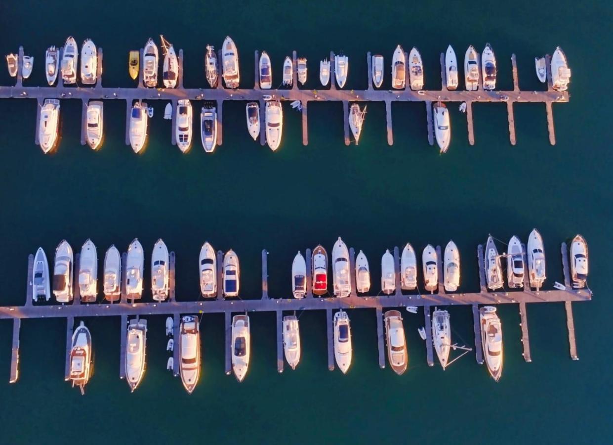 Marina Del Gargano Houseboat Otel Manfredonia Dış mekan fotoğraf