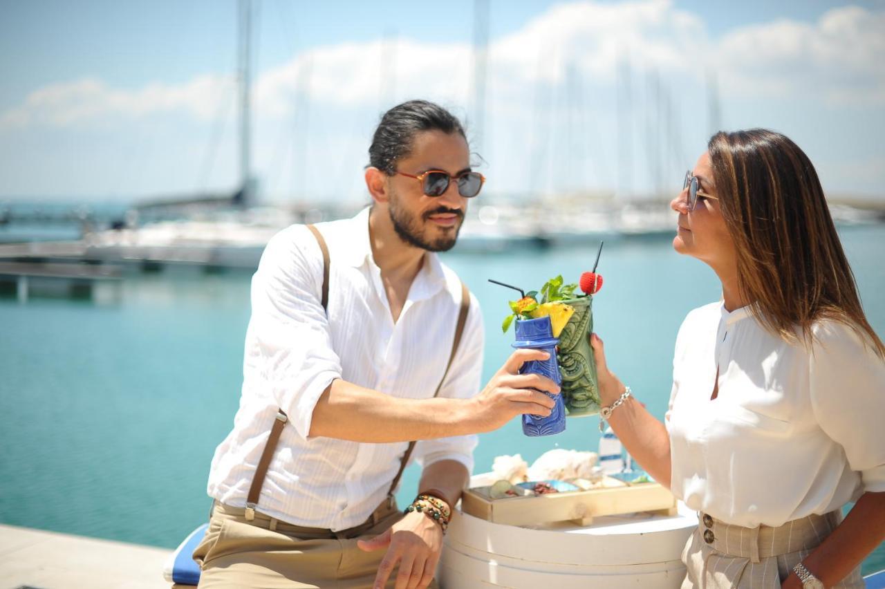 Marina Del Gargano Houseboat Otel Manfredonia Dış mekan fotoğraf