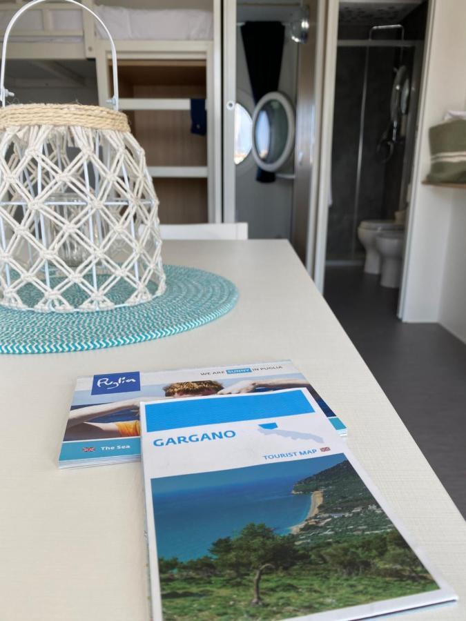 Marina Del Gargano Houseboat Otel Manfredonia Dış mekan fotoğraf