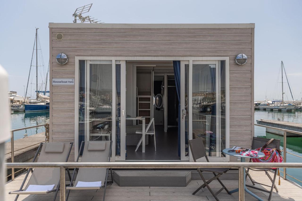 Marina Del Gargano Houseboat Otel Manfredonia Dış mekan fotoğraf