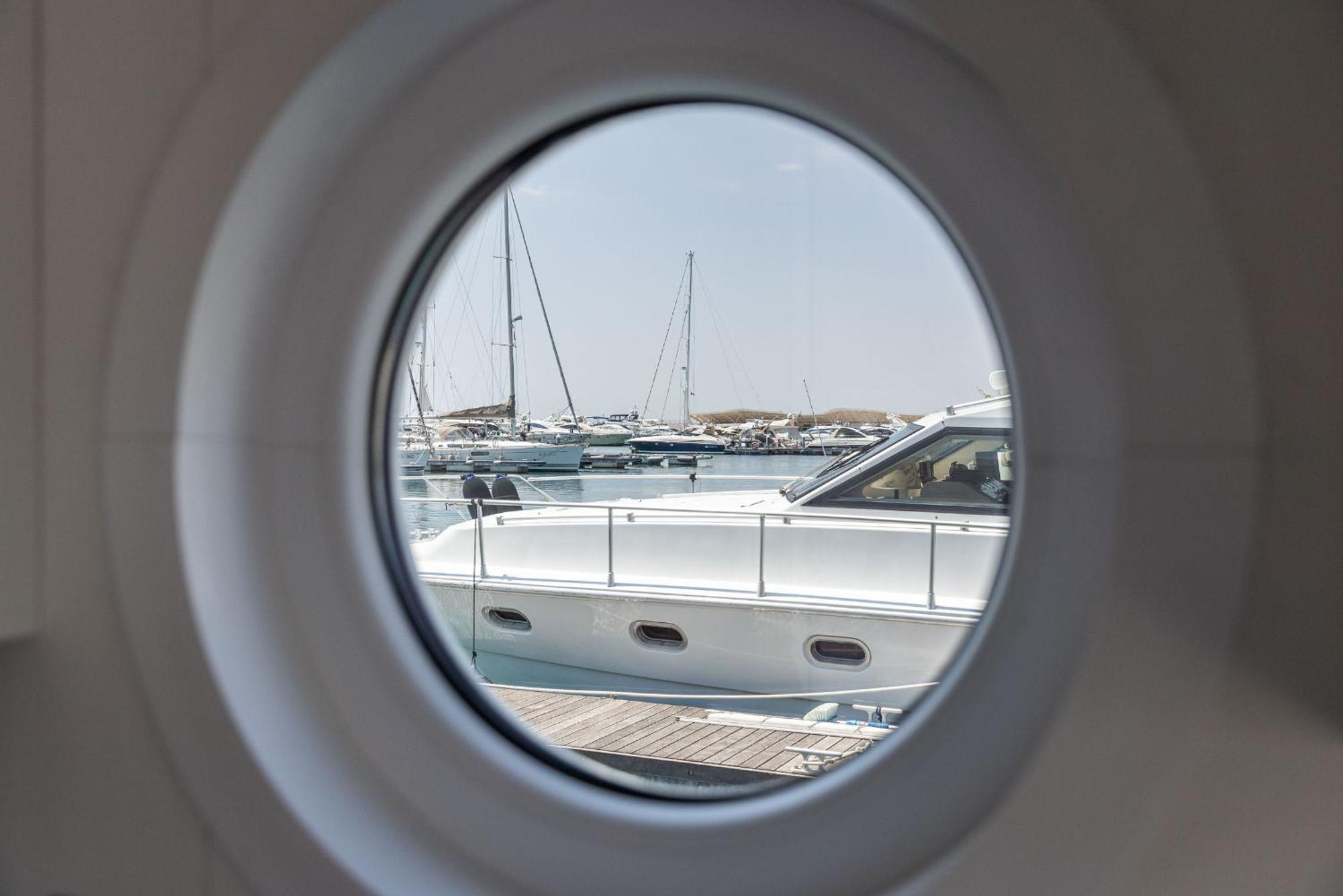 Marina Del Gargano Houseboat Otel Manfredonia Dış mekan fotoğraf
