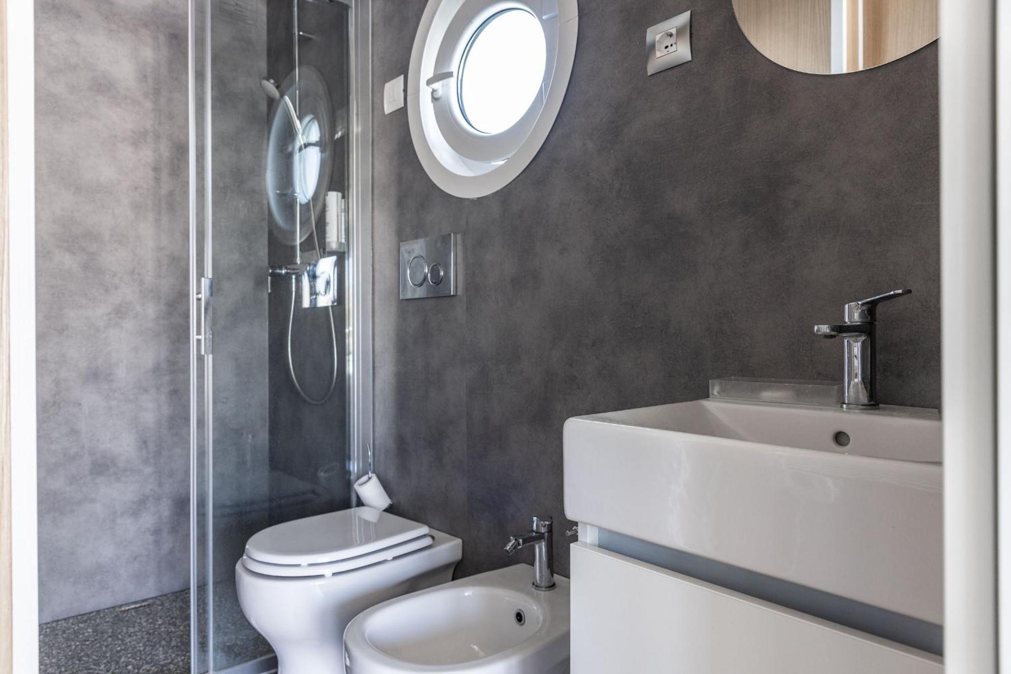 Marina Del Gargano Houseboat Otel Manfredonia Dış mekan fotoğraf