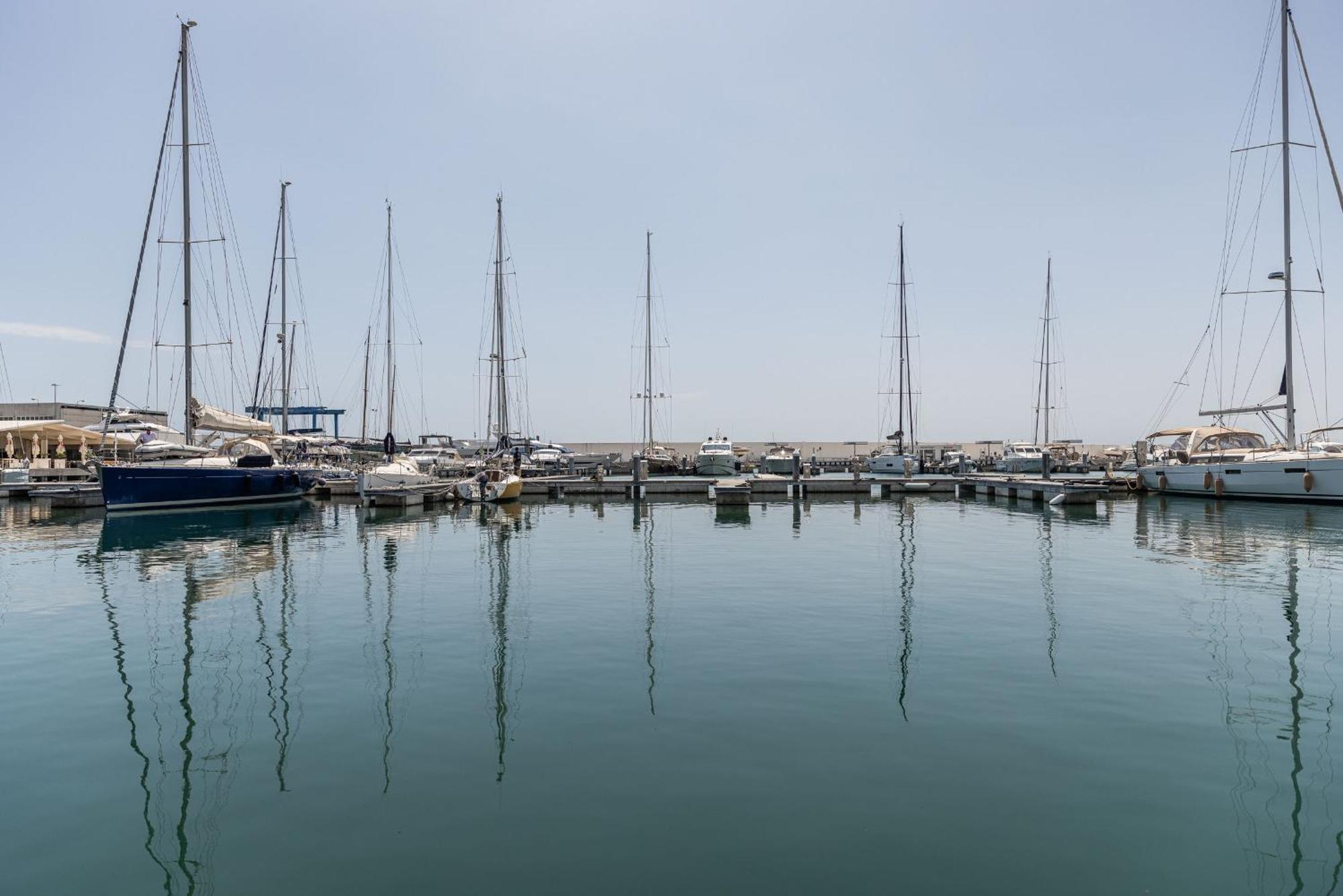 Marina Del Gargano Houseboat Otel Manfredonia Dış mekan fotoğraf
